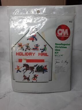 Vintage Columbia Minerva Needlepoint Christmas Idea Kit Holiday Mail Holder 8343